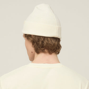 #colour_off-white