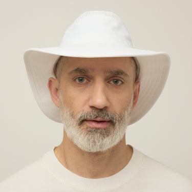 #colour_white