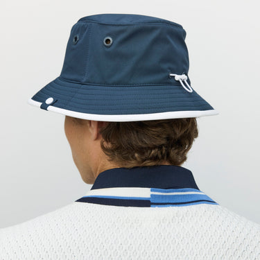 #colour_navy-white