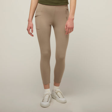 #colour_taupe